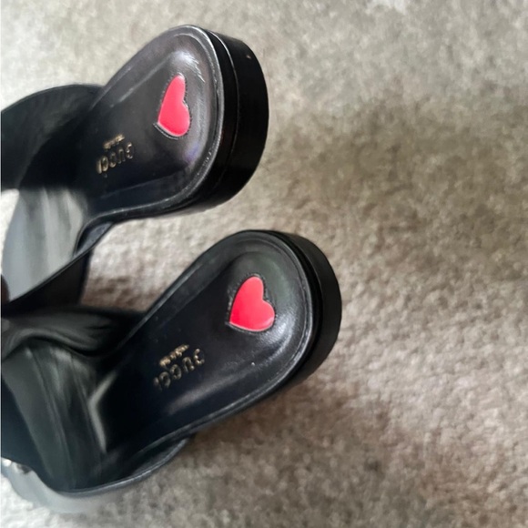 Authentic Gucci leather slide with crystals 432018 - Picture 9 of 15